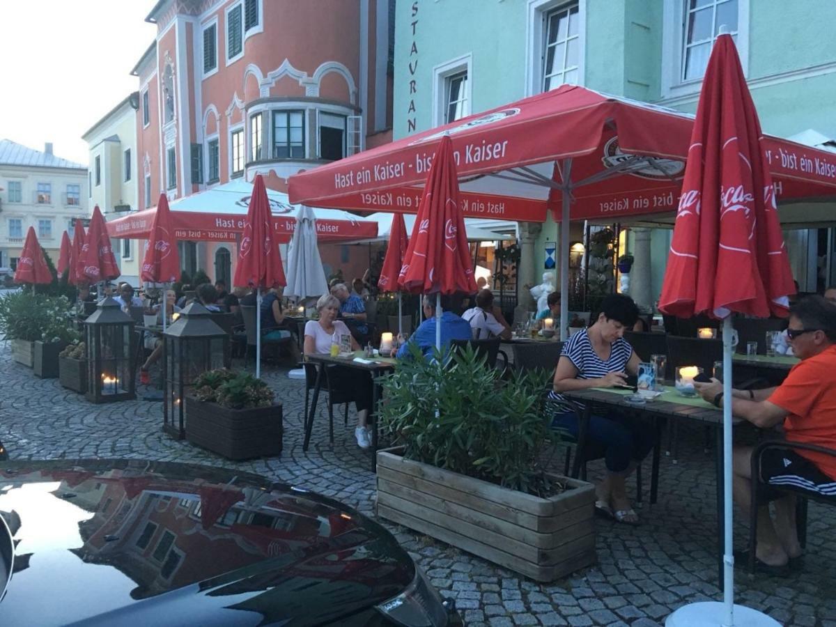 Hotel-Restaurant Zum Donaueck Mauthausen Exterior foto
